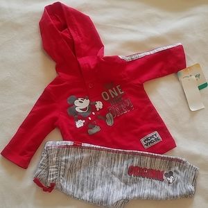 NWT Disney outfit